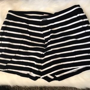Gap striped shorts